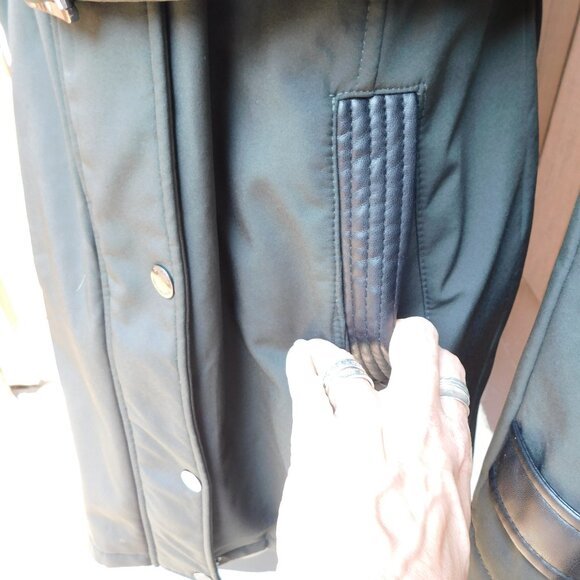 Michael Kors S Black Weatherproof Fleece Lined Hooded Zip Up Belted Coat - Picture 3 of 9